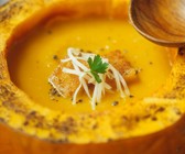 Kürbissuppe im Kürbis für den Thermomix®
