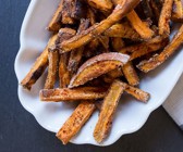 Süßkartoffel-Pommes aus dem Ofen