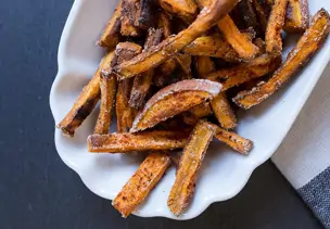 Süßkartoffel-Pommes aus dem Ofen