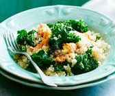Grünkohl-Quinoa mit Lachs
