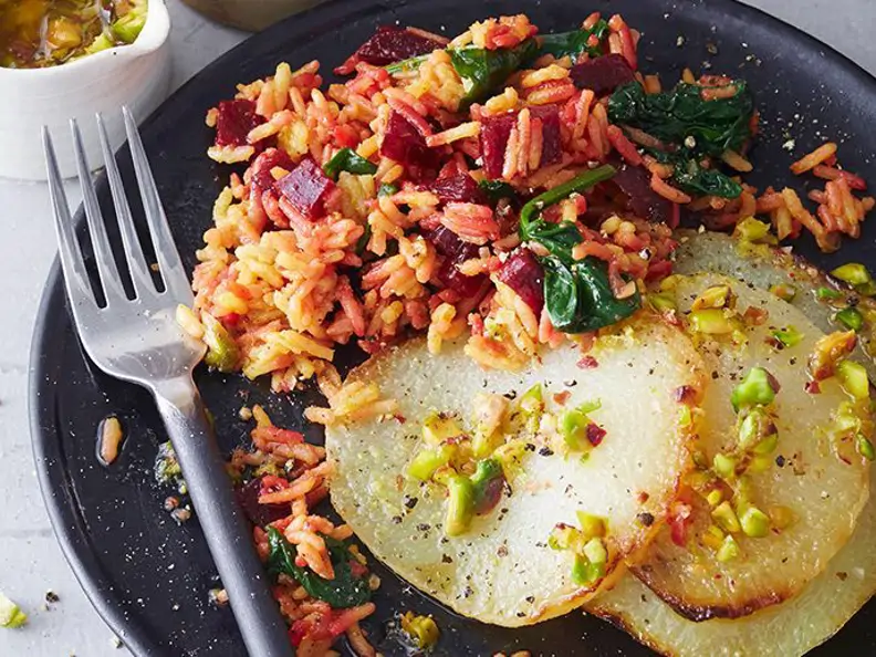 Ofenkohlrabi mit Rote-Bete-Gewürzreis