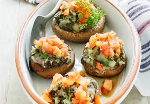 Gefüllte Champignons mit Kartoffelcreme