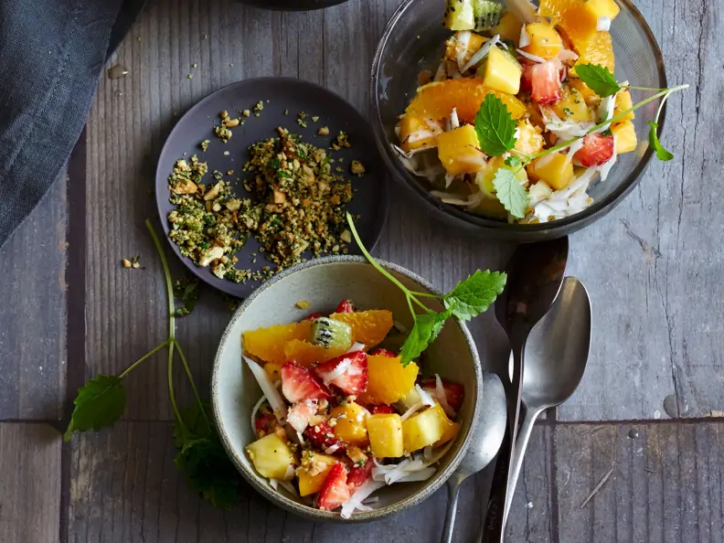 Obstsalat mit Pesto
