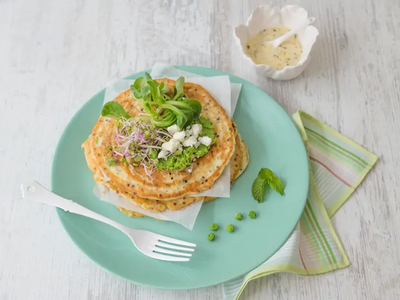 Quinoa-Pfannkuchen mit Feta