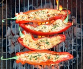 Paprikaschoten mit Hirse-Hüttenkäse-Füllung