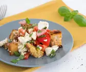 Tomaten Brotsalat mit Oliven und Feta 