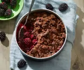 Beeren-Schoko-Crumble