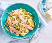 Fettuccine mit Räucherforelle und Parmesan
