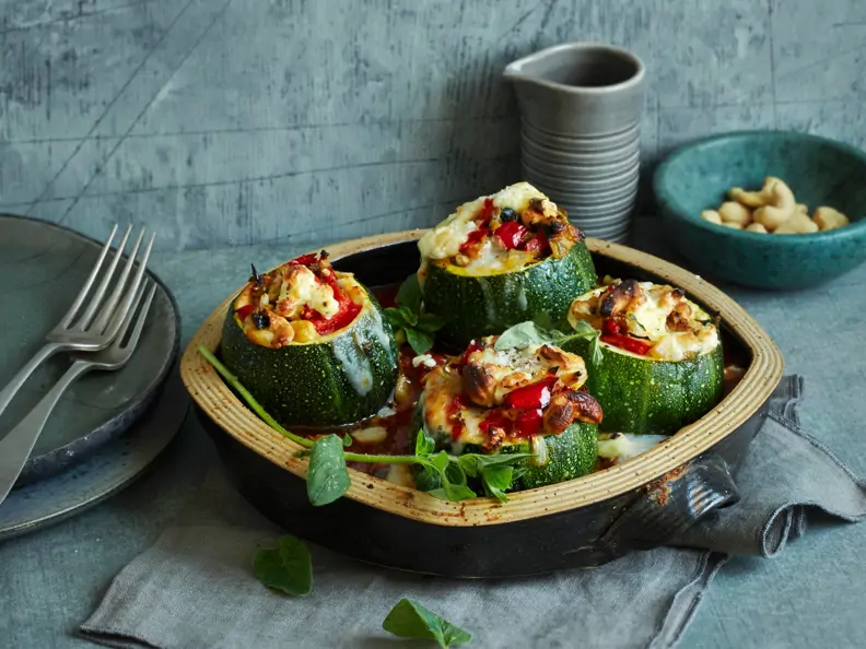 Gefüllte Rondini mit Feta und Cashew