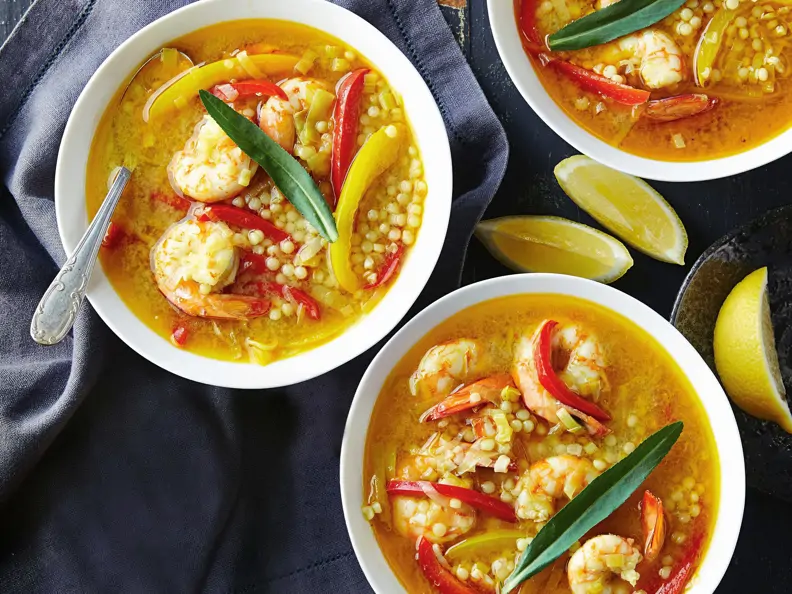 Suppe mit Garnelen