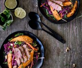 Asia-Rotkohlsalat mit Entenbrust