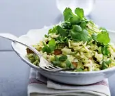 Weißkohlsalat mit Mandeln und Koriander