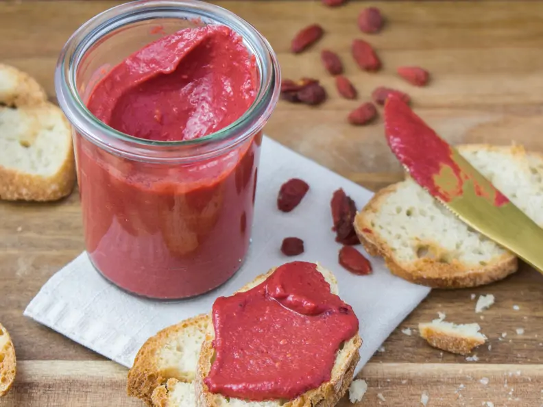 Rote-Bete-Frischkäse-Aufstrich