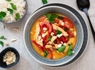 Hähnchen-Paprika-Curry mit Reis