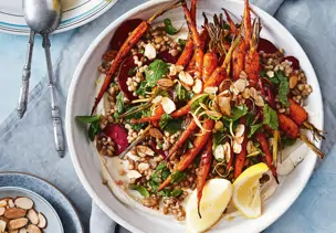 Couscous mit Linsen und Harissa-Möhren