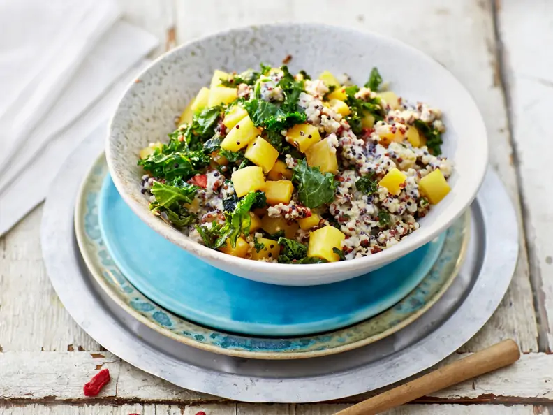 Quinoa-Risotto mit Steckrübe und Grünkohl