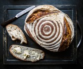 Herzhaftes Sauerteig-Roggenbrot