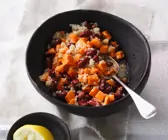 Süßkartoffel-Bohnen- Salat mit Quinoa