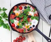 Reis-Shakshuka mit Oliven