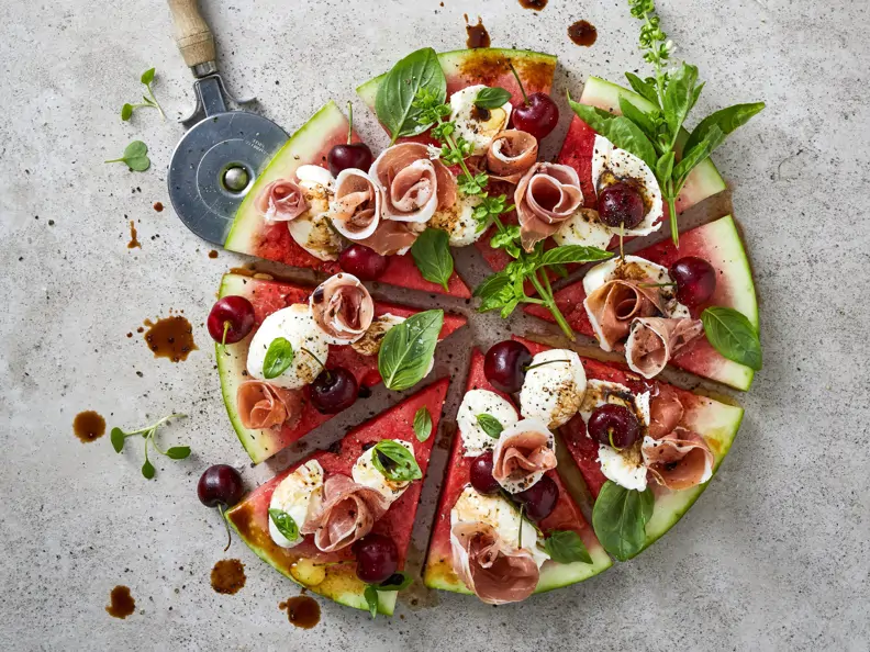 Bunte Melonen-Pizza