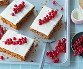 Johannisbeer-Nuss-Kuchen