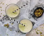 Vegane Pistazien-Mandelmilch