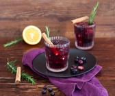 Heidelbeer-Mocktail mit Zimt