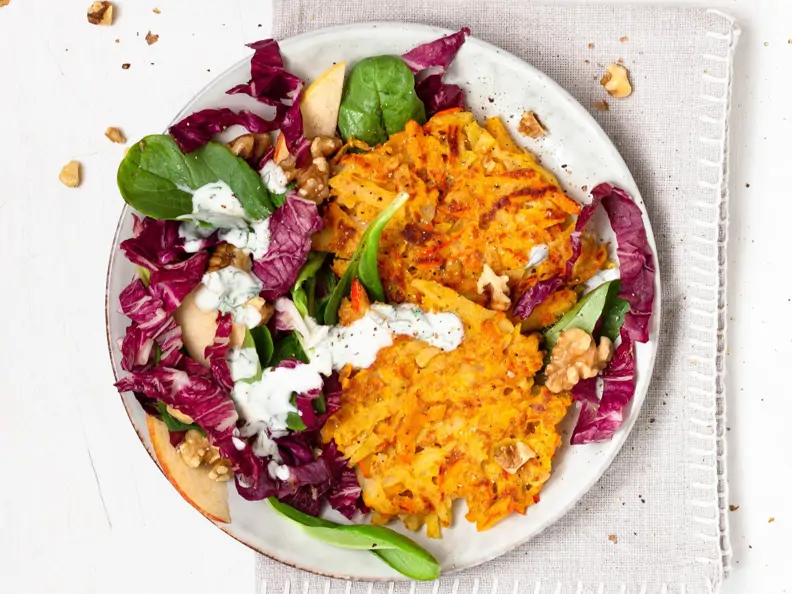 Kürbis-Röstis auf Radicchiosalat