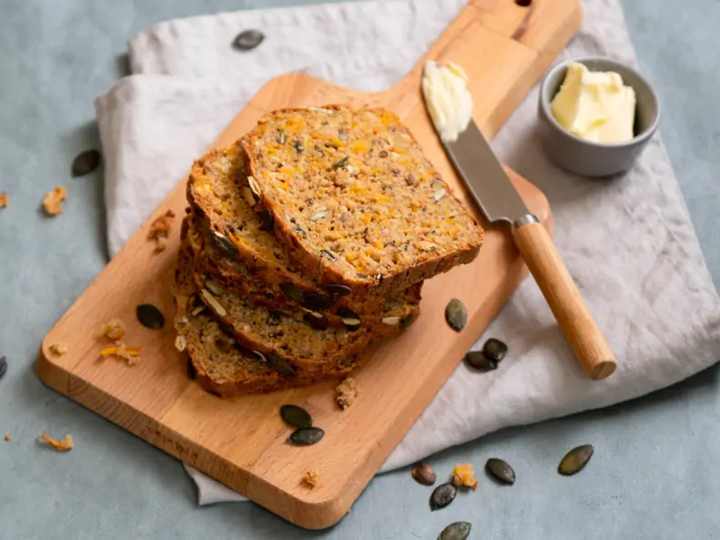 Dinkel-Hafer-Brot mit Kürbis