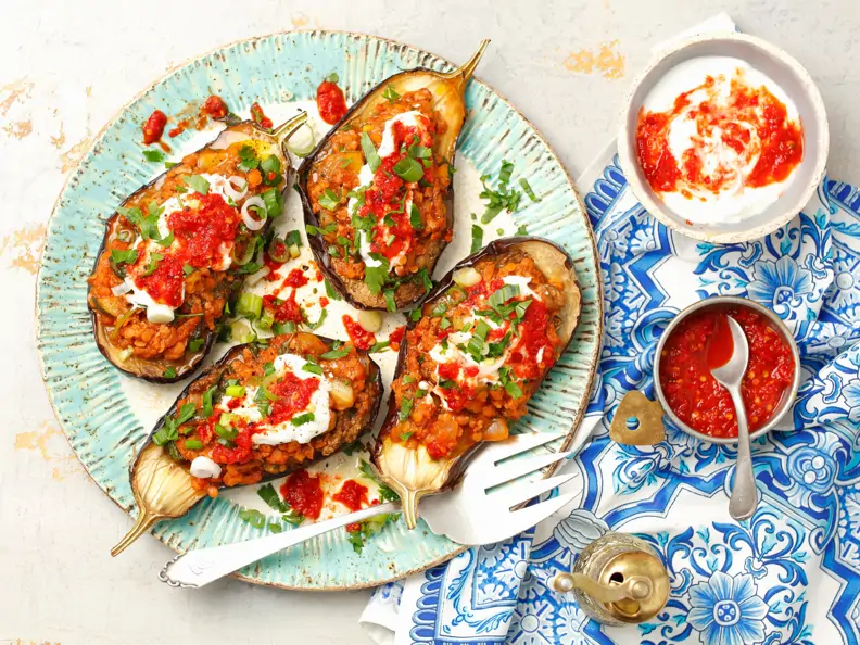 Vegetarisch gefüllte Aubergine