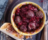 Orientalische Hackbällchen mit Kirschen