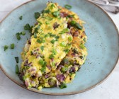 Käseomelett mit Frühlingszwiebeln