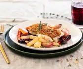 Kabeljau mit Senf-Mandel-Kruste und Ofengemüse