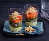 Möhrensalat auf Avocadocreme