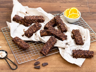 Schokoladig-nussig und lange sättigend – der perfekte Snack für zwischendurch! Foto: Daniela Neu