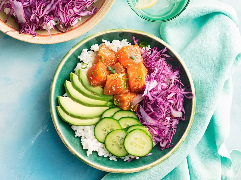 Poké Bowl mit Lachs