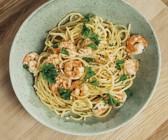 Spaghetti mit Scampi in Butter-Weißweinsauce und Bruschetta