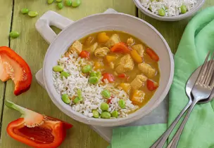 Puten-Mango-Paprika-Curry mit Edamame-Reis