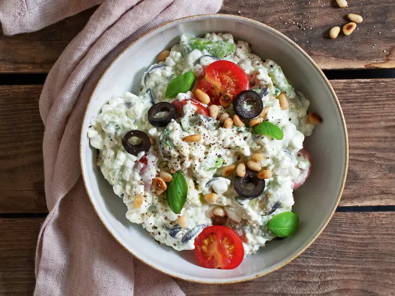 Hüttenkäsesalat