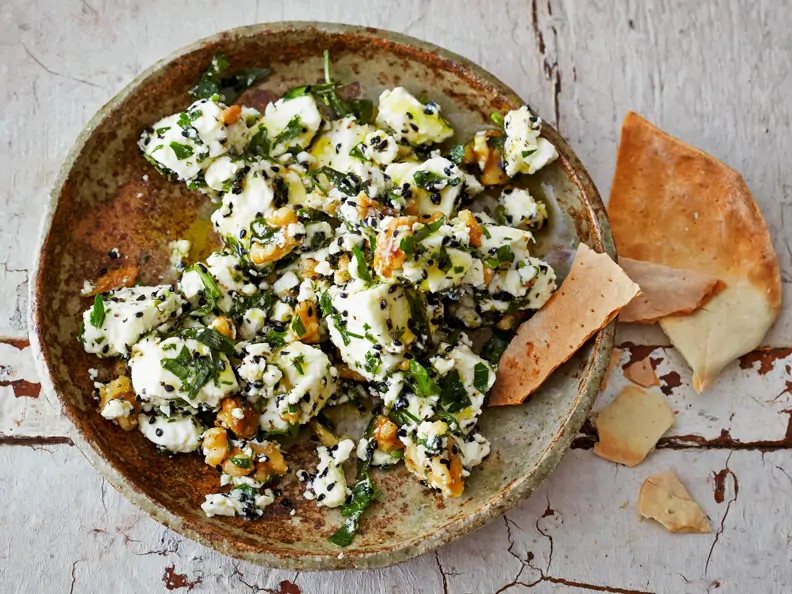 Marinierter Feta mit Walnüssen