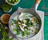 Grünes Thai-Curry mit Hähnchenbrustfilet