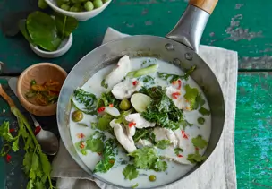 Grünes Thai-Curry mit Hähnchenbrustfilet