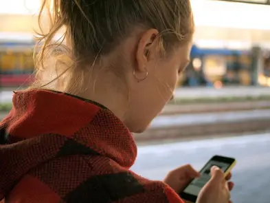 Handynacken: Verspannt durch das Smartphone