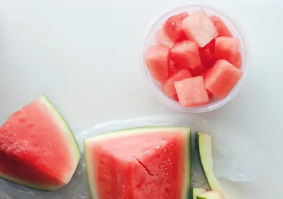 Wassermelone schneiden