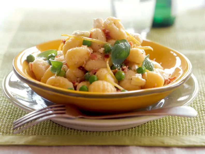 Gnocchi in Erbsen-Ricotta-Sauce
