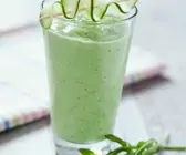 Smoothie mit Rucola und Gurke