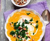 Süßkartoffelsuppe mit Grünkohl