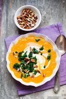 Süßkartoffelsuppe mit Grünkohl