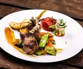 Lammchops mit Gemüse
