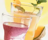 Sojamilchdrink mit Melone, Kefir-Heidelbeer-Mixdrink